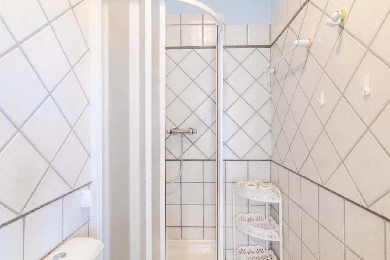 Farma Slunecny Dvur Apartmany A Family Stany Strecha Pod Strechou Hermanuv Mestec Exterior photo